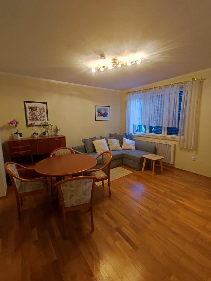 Apartment Inklusive Parkplatz Фельден-ам-Вертерзе Екстер'єр фото